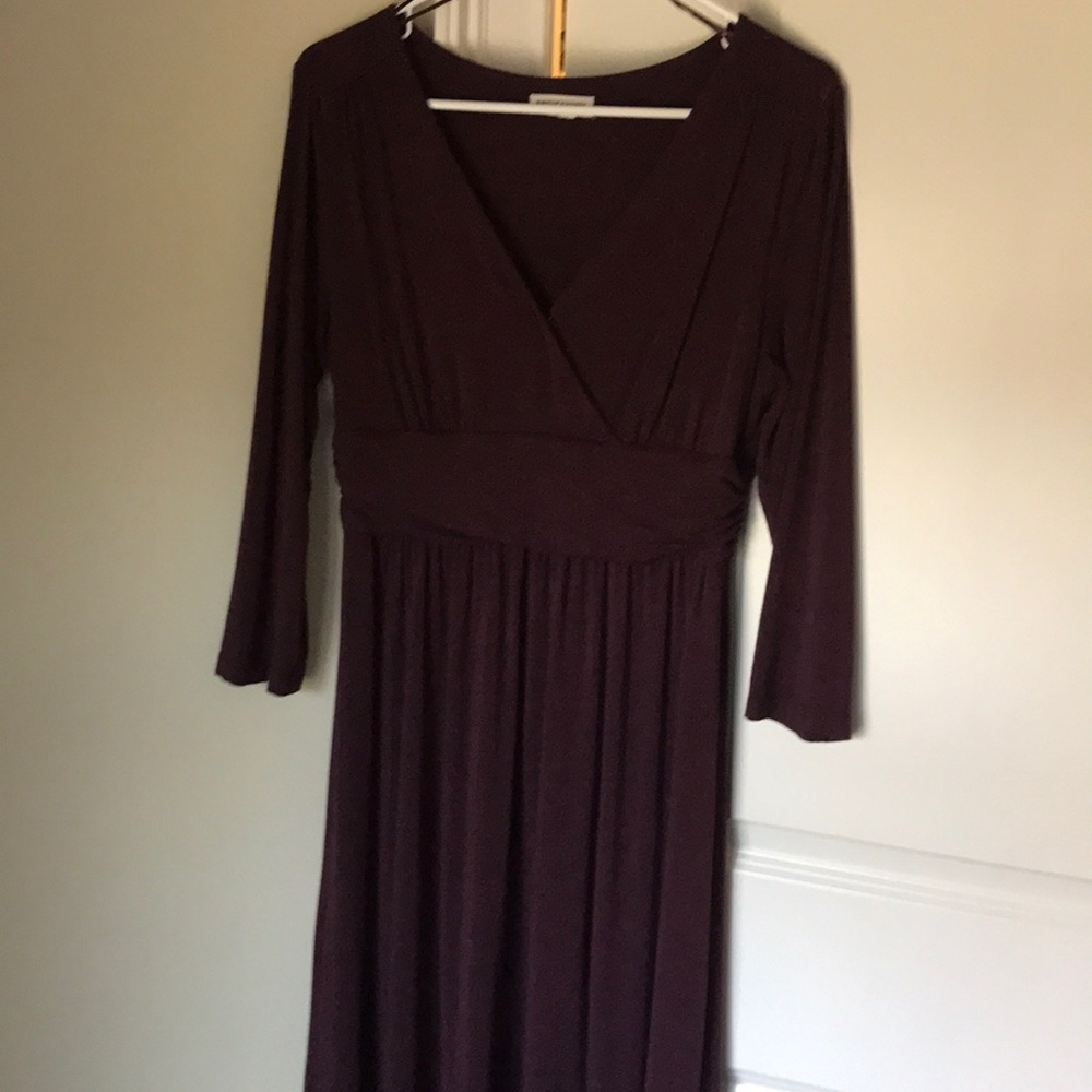 Burgundy fitting dress